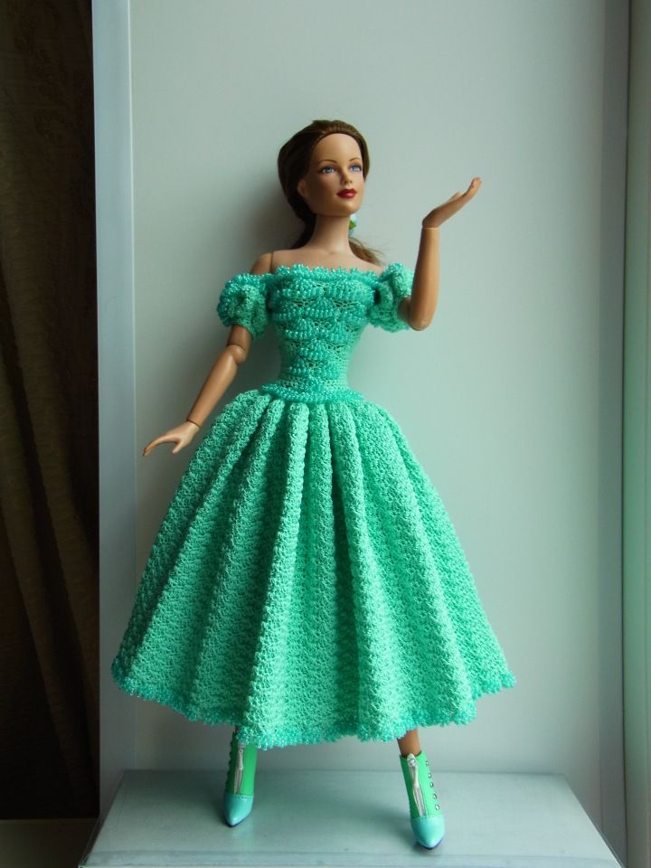 Платье кукле своими руками