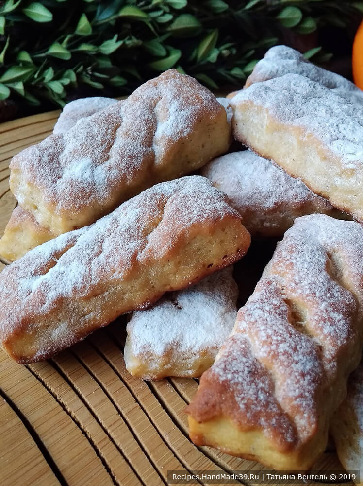 Рецепт вкусного творожного печенья в духовке. Печенье из творога. Печенье с творогом. Мягкое печенье. Печенье домашнее из творога.