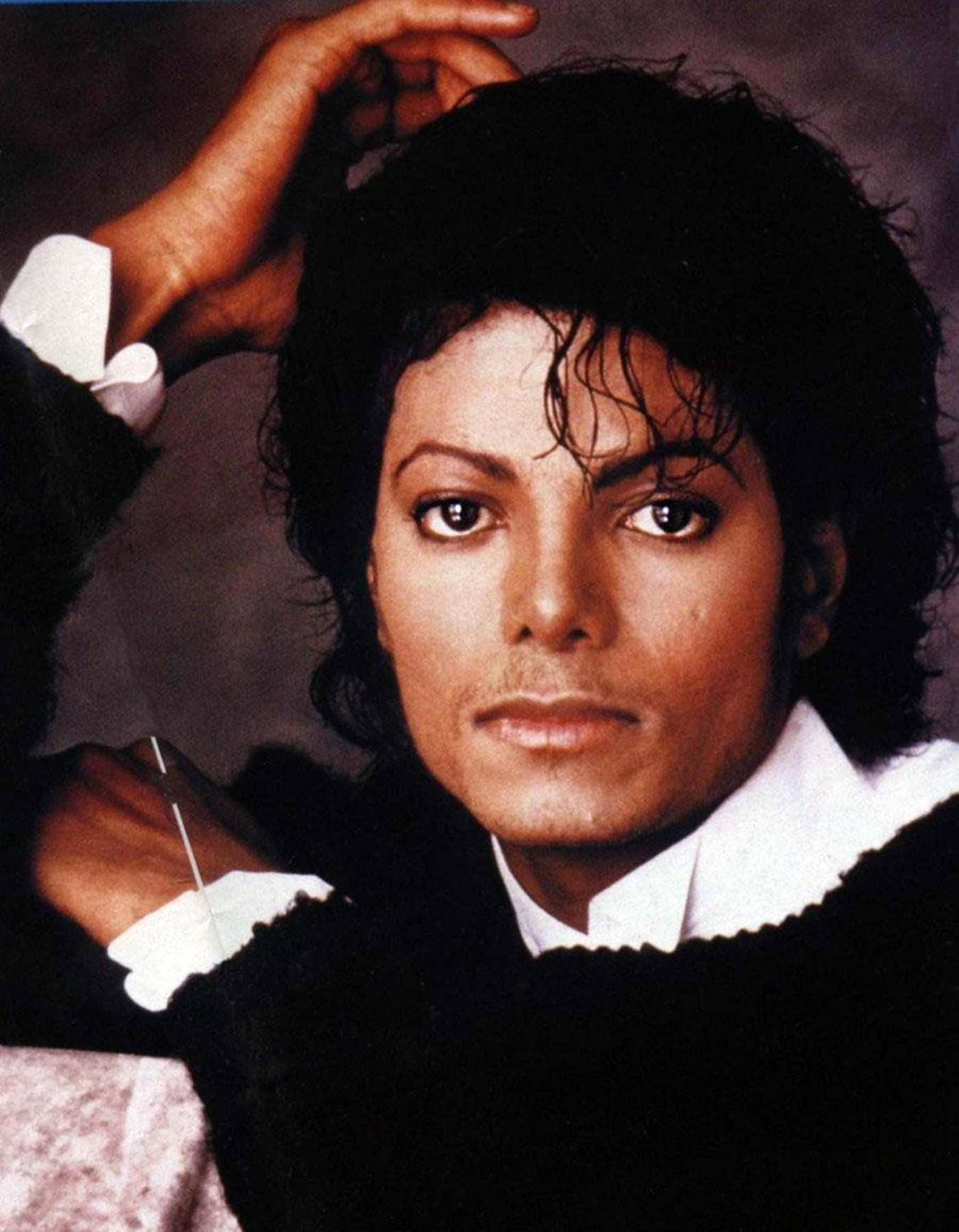 Легендарные исполнители. Michael Jackson 1984. Michael Jackson 1983.