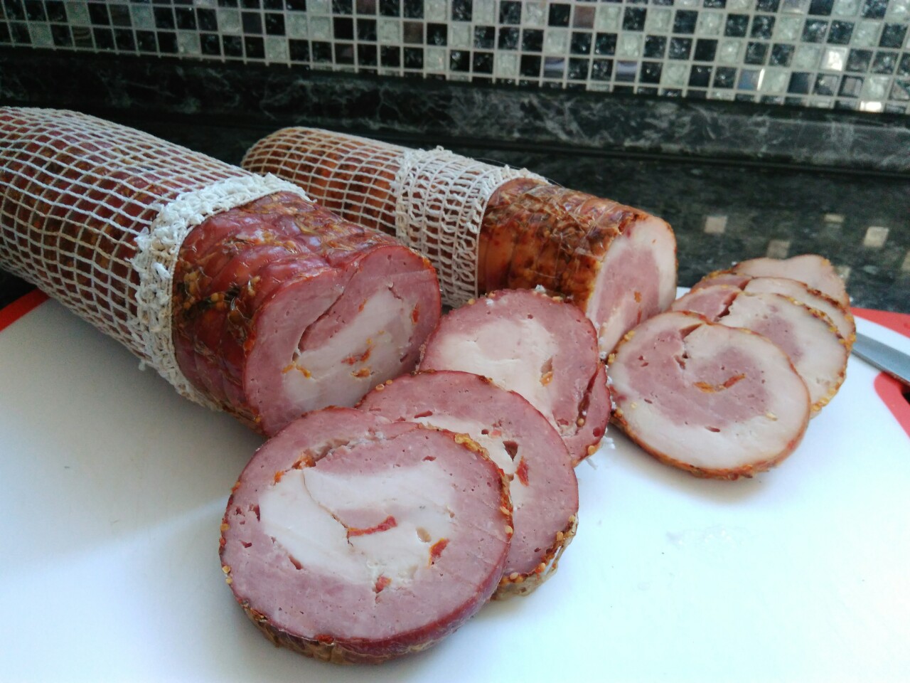 Колбаса из свинины в коллагеновой оболочке