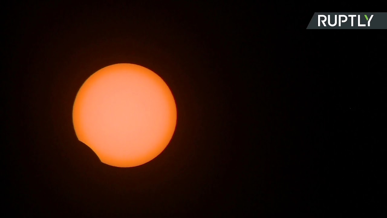 Прямой эфир солнечного затмения сегодня. Солнечное затмение 2008 Алтай. Эфир солнце. Солнце прямой эфир.