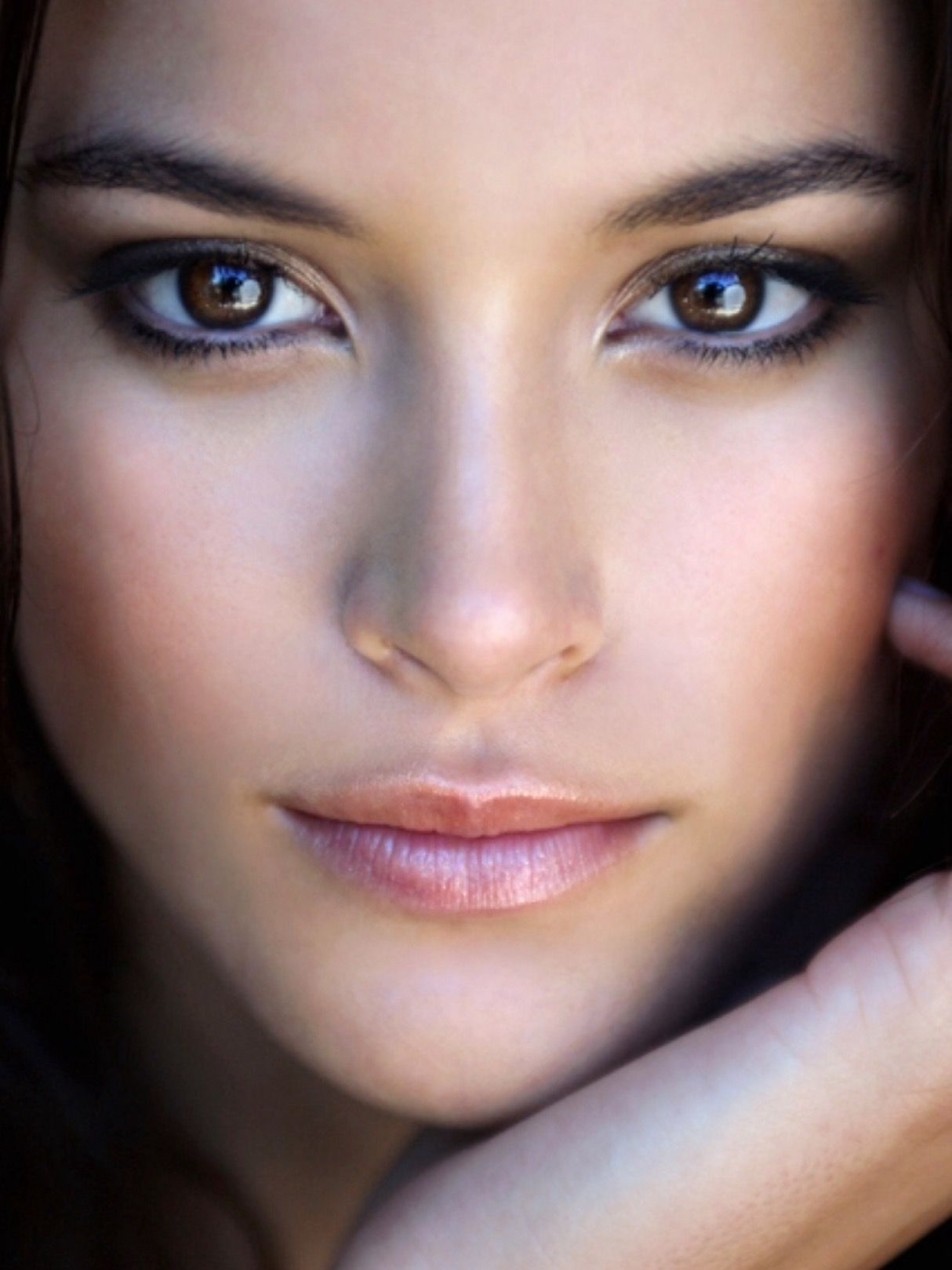 Beautiful eyes. Jenna Pietersen лицо. Дженна Питерсен портрет. Женское лицо. Красивое лицо.