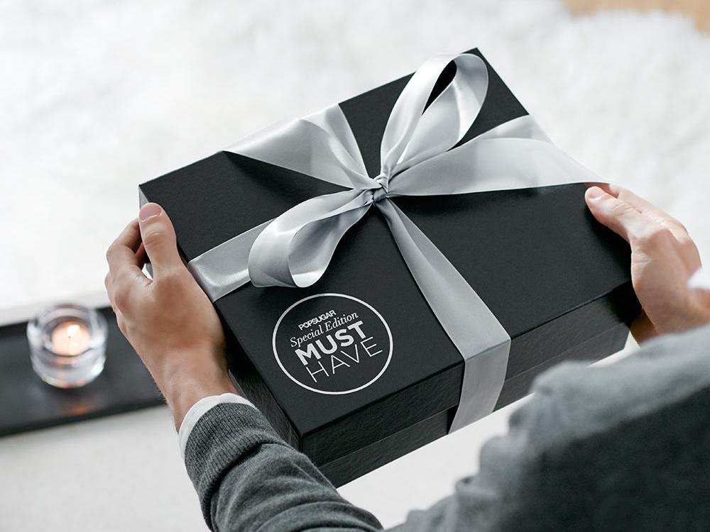 Что подарить мужчине на 35 лет: идеи лучших подарков на День рождения от друзей, коллег, родных