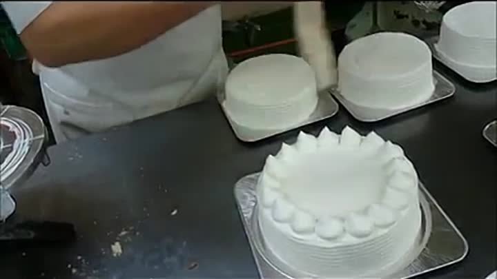 Украшение торта взбитыми сливками (75 фото)
