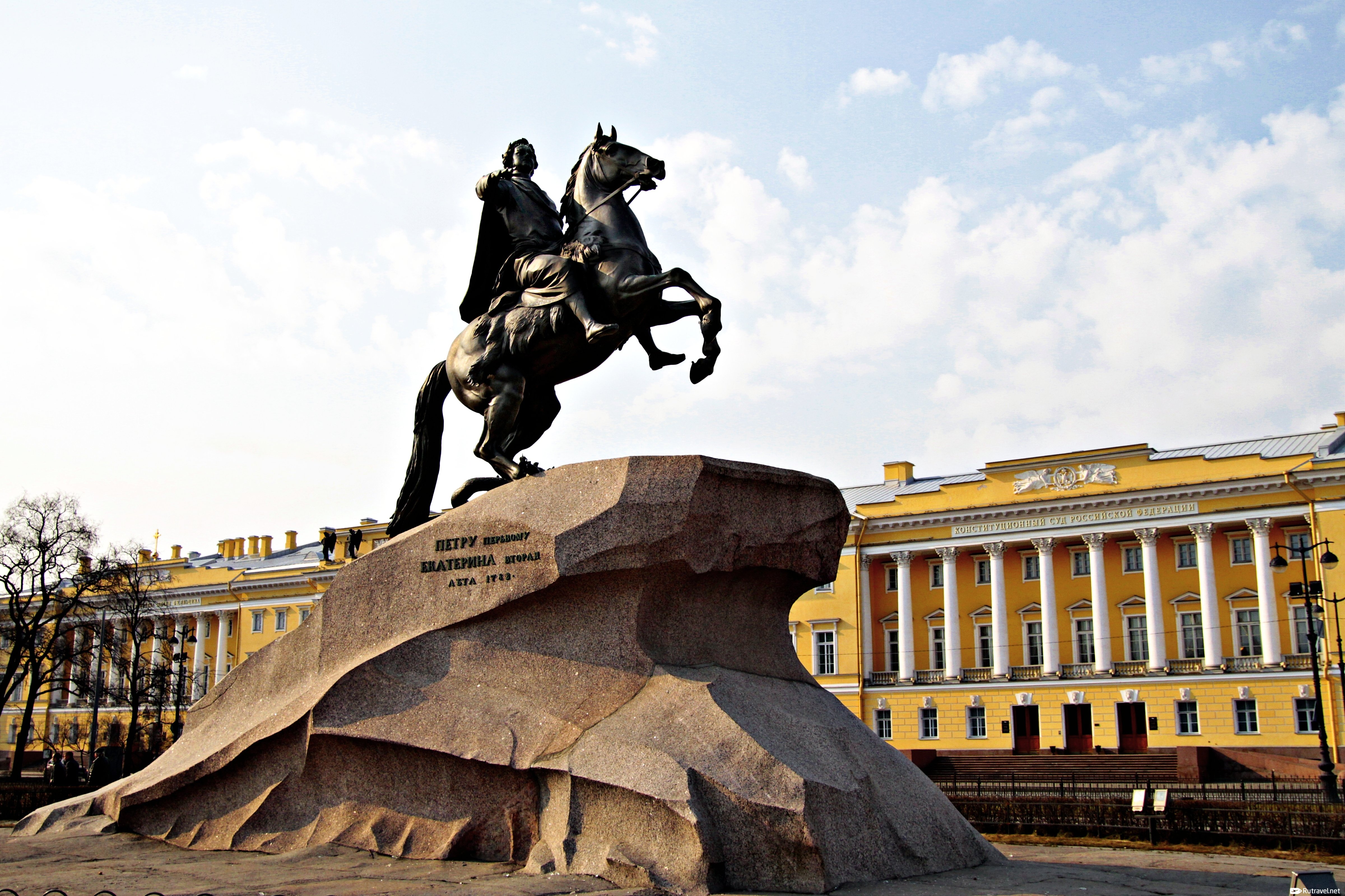 Санкт петербург памятник петру первому