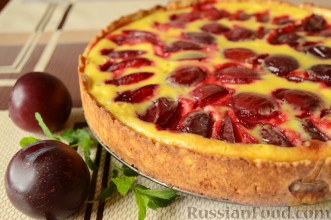 Вкусный пирог из свежей сливы