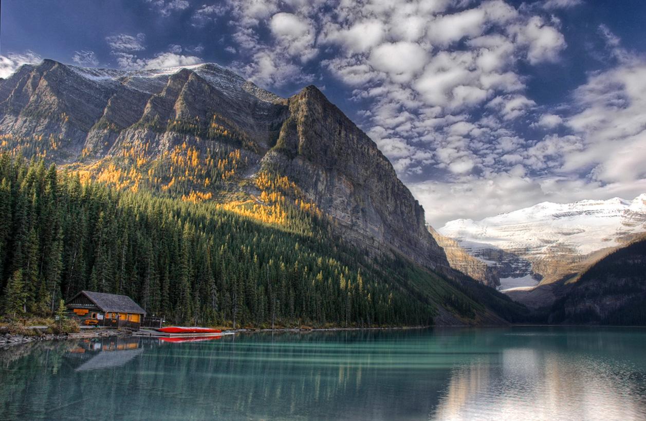 Фотографии ы. Lake Louise in Banff National Park.