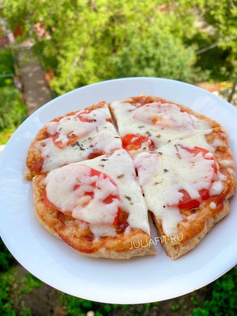 Пицца из куриной грудки
