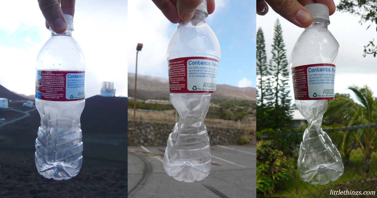 примета про пустую бутылку на столе. почему закрывают бутылку. почему закрывают бутылку. пластиковая бутылка для воды в руках. вода в пластиковой бутылке.