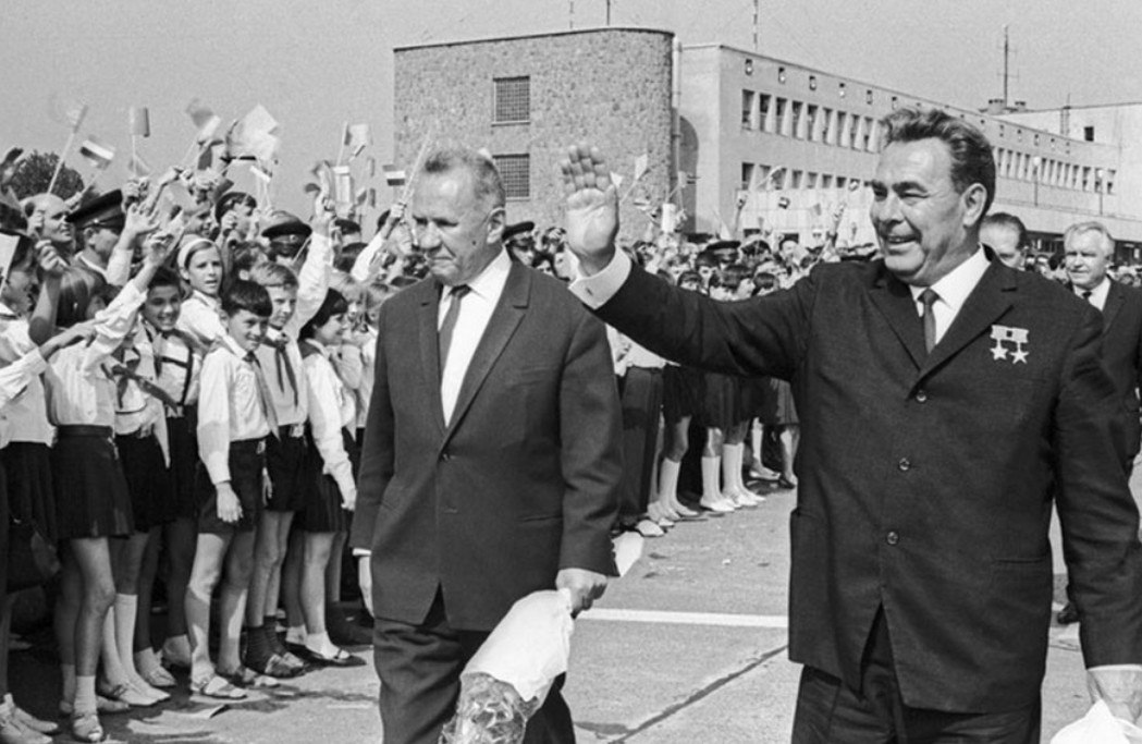 Фото 1967 года. Брежнев Леонид 1967. Леонид Брежнев 1980е. Брежнев и Косыгин 1964. Брежнев 60-е.