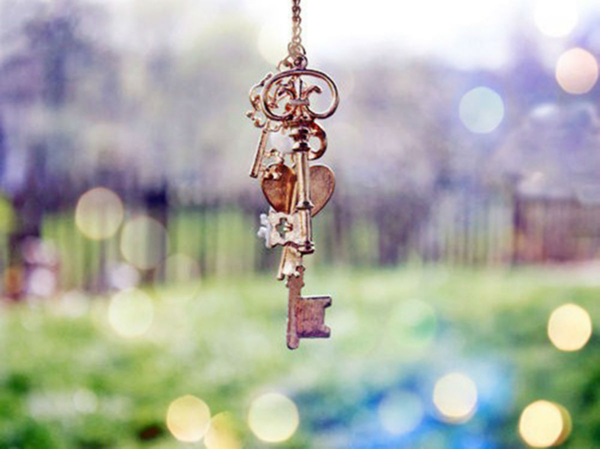 Песня в твоей руке ключи от счастья. Красивые ключи. Красивый ключик. Ключ картинка. Ключик счастья.