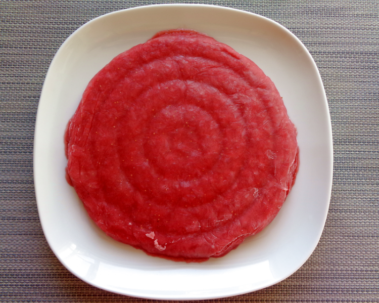 ягодная прослойка конфи. прослойка малинового конфи. конфи малина для торта. торт с клубничным конфи. клубничное конфи.