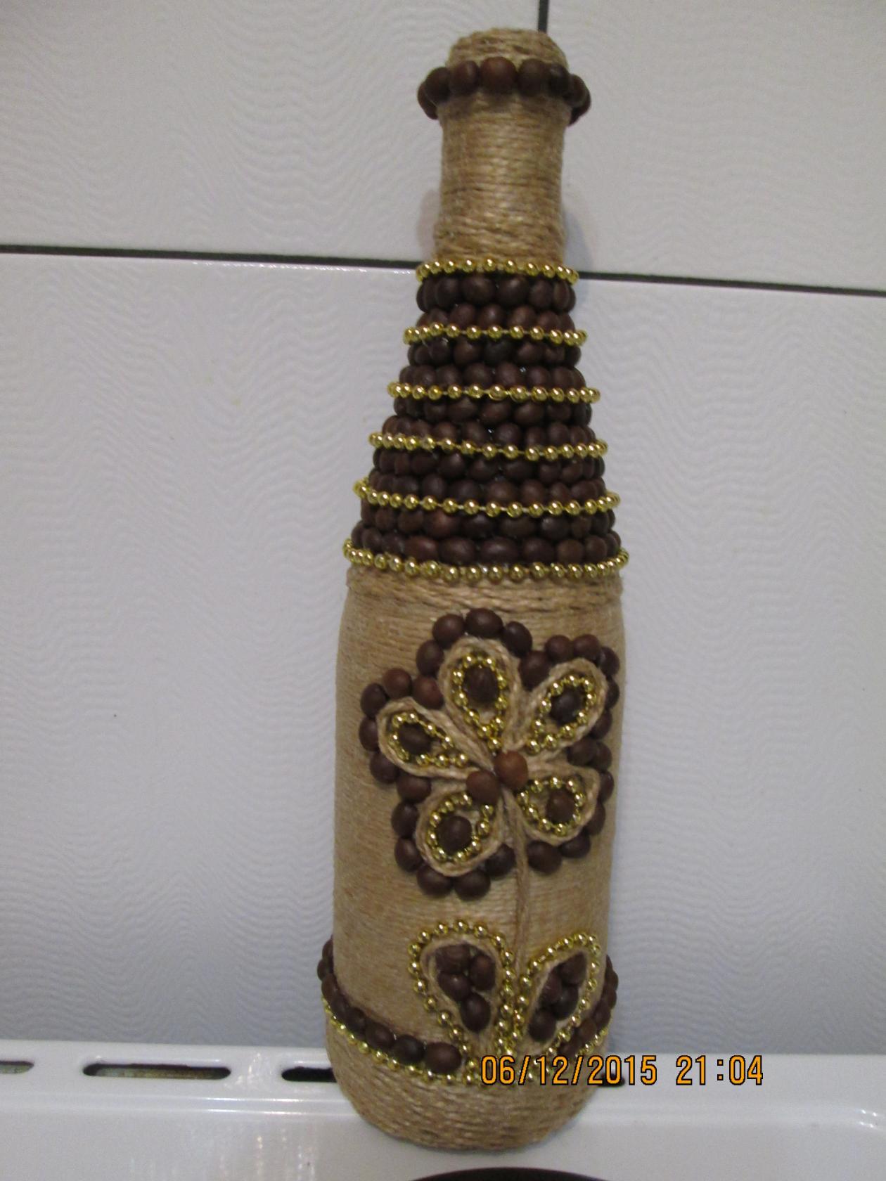 Декор бутылки джутом