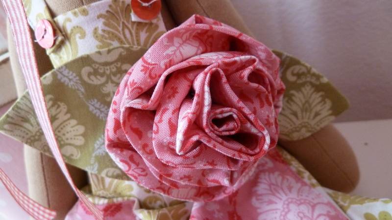 Цветок из трикотажной ткани