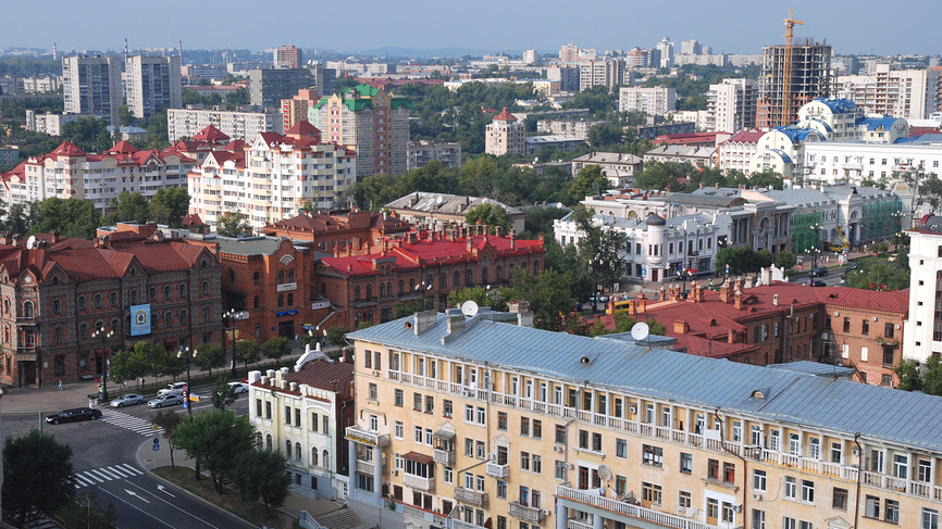 Хабаровск куда. Крыши Хабаровска. Открытые крыши в Хабаровске. Фотографиями крыш Хабаровска. Хабаровск с высоты крыши.