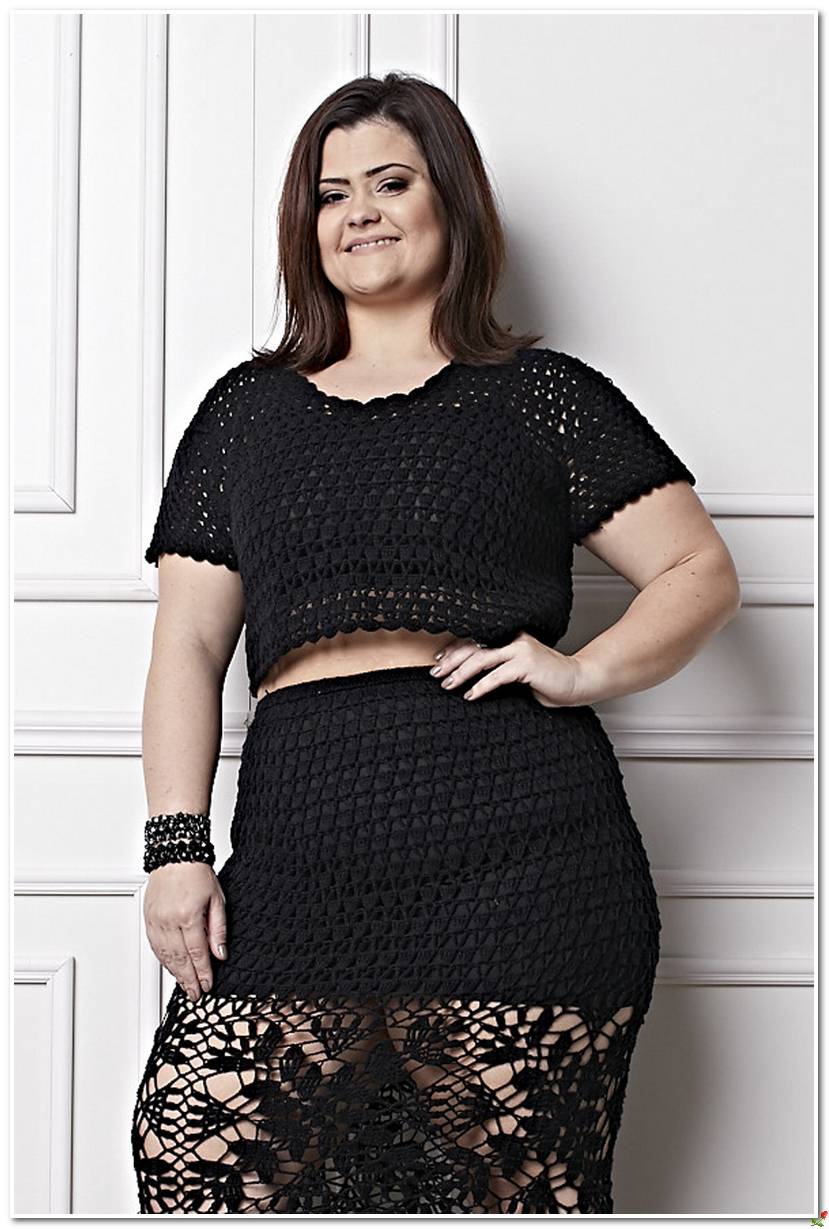 Вязаные платья для полных женщин. Вязания платья для полных. Вязаные платья для полных женщин. Платье крючком для полных женщин. Вязаные платья для полных женщин.