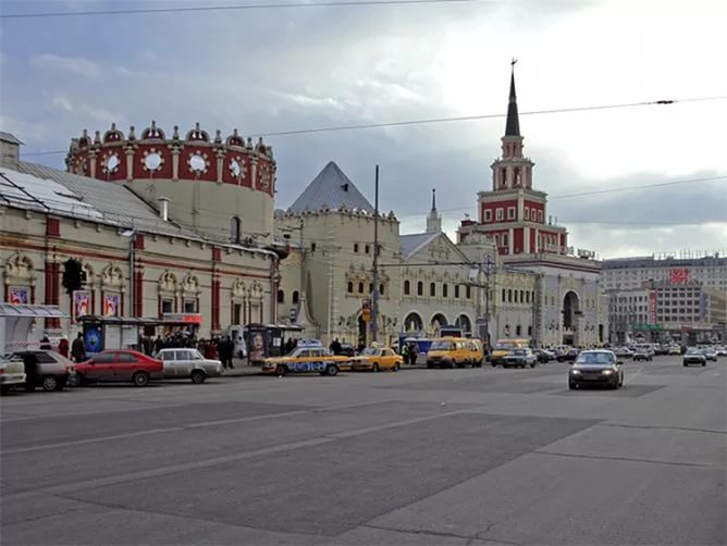 Ярославский и ленинградский вокзал