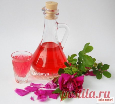 Трояндовий лікер / Алкогольні напої / Кукорама — смачні рецепти!