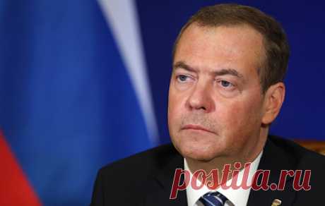 Медведев прибыл в Ханой. Замглавы Совбеза РФ проведет переговоры с руководством Вьетнама