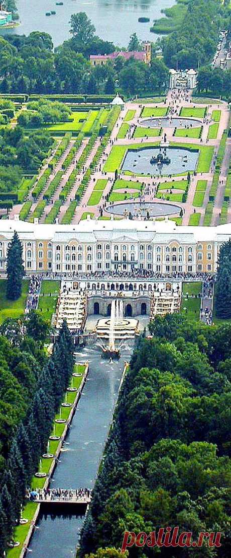 Royal Palace and park in Petergof ~ St.Petersburg, Russia ~ sometimes it is called Russian Versailles | Pal приколол(а) это к доске Travel&amp;Places Of Interest
