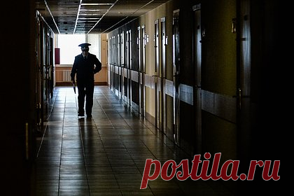 МВД выплатит миллион рублей за информацию о российском маньяке. МВД России объявило вознаграждение в миллион рублей за информации о даниловском маньяке, убивавшем девушек и женщин в Череповце в период с 1992 по 2011 годы. Серийный убийца орудовал в районе улицы Данилова. Он совершил не менее 14 преступлений, его жертвами становились россиянки в возрасте от 16 до 33 лет.