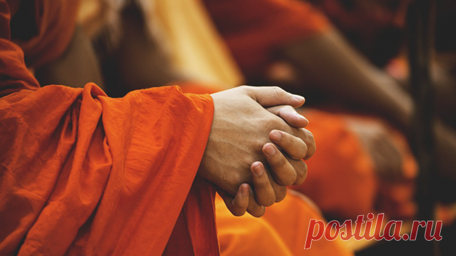 Восемь столпов радости от Далай-ламы Его Святейшество Далай-лама XIV в «Книге радости. Как быть счастливым в меняющемся мире» ( рассказывает о восьми столпах радости — чувствах и качествах ума, которые помогут нам стать счастливее. Рассказываем в нашем блоге — P.S.: До конца недели 1747 книг МИФа доступны со скидкой — 20% на бумажные и 30% на электронные: Акция суммируется с Книжной эволюцией, ваша личная скидка будет еще больше ;-) В каждой посылке — книга в подарок! Бесплатная доставка для…