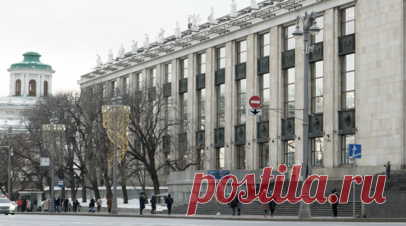 Собянин: скульптуры РГБ в Москве отреставрировали раньше срока. Мэр Москвы Сергей Собянин заявил, что специалисты вернули исторический вид 22 скульптурам на парапетах корпусов столичной Российской государственной библиотеки (РГБ). Читать далее