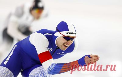 Конькобежец Муштаков занял первое место на дистанции 500 м на этапе Кубка мира. Вторым стал японец Юма Мураками, третьим - канадец Лоран Дюбрёй