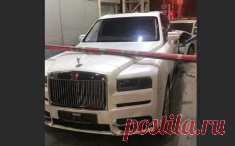 В Московской области автомобиль ДПС протаранил Rolls-Royce Cullinan стоимостью более 33 млн рублей. | Автоновости