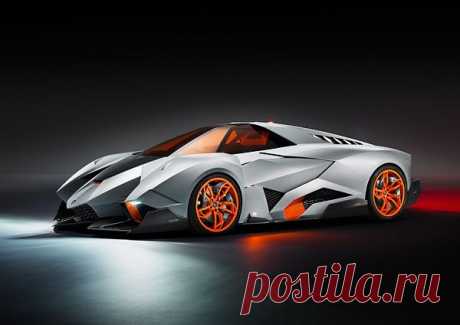 Lamborghini Egoista
Одноместный суперкар. Во время аварии, капсула с водителем выбрасываеться вверх на 50 м, откуда он спускается на парашюте. По замыслу дизайнеров, болид показывает быка опустившего голову и готового к атаке. Максимальная скорость 350 км/ч. 600 л.с  на 940 кг веса!
Цена $3000000