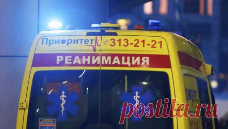 Мужчина в тяжелом состоянии попал в реанимацию, поправляя камеру на фасаде дома в Петербурге. В Санкт-Петербурге с 63-летним мужчиной произошел несчастный случай, когда он пытался наладить систему видеонаблюдения в доме. Об этом сообщает Piter.TV. Инцидент произошел 28 декабря на улице Композиторов. Рабочий забрался на лестницу, ...