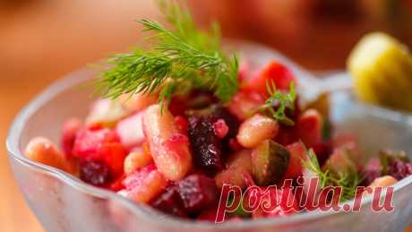 Рецепт правильного винегрета: с маринованными огурцами, фасолью и зеленым горошком | Food Time | Пульс Mail.ru