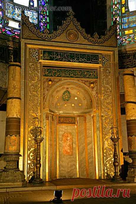 Hagia Sophia golden doors  |  Pinterest • Всемирный каталог идей