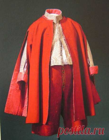 Мушкетеры. XVII век. Восточная Европа

Жюстокор и верхняя одежда

выкройки под катом

Исторический костюм