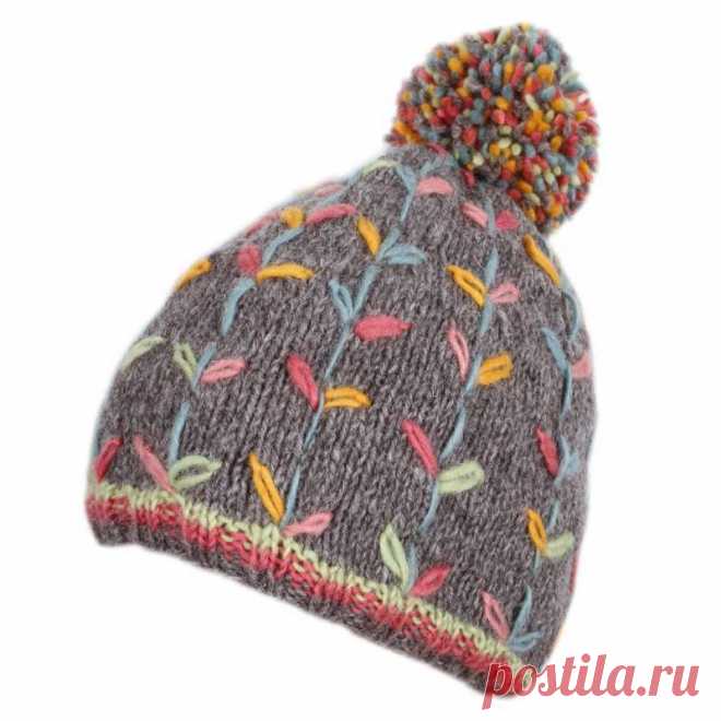 Pachamama Kylemore Bobble Beanie Grey Pachamama Kylemore Bobble Beanie Grey - Size: 23 x 25 cm - Price: £15.95 with National|UK and International delivery on all Pachamama bobble beanie hats.