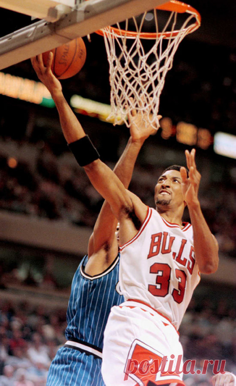 25 лет назад Скотти Пиппен засадил через Патрика Юинга. Ничего более унизительного в НБА не происходило - Bank shot - Блоги - Sports.ru