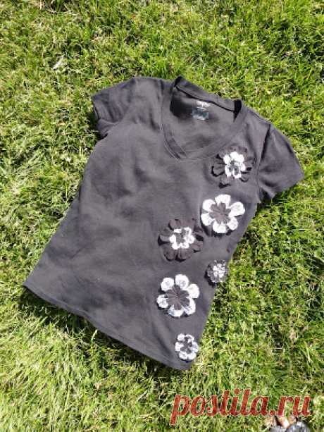 No time to be bored: Flower T-shirt Tutorial - a Refashion
