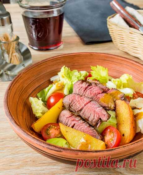 Рецепт теплого салата со стейком и картофелем с фото пошагово на Вкусном Блоге