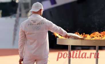МВД Франции назвало количество попыток сорвать эстафету олимпийского огня. Министр внутренних дел Жеральд Дарманен сообщил, что были пресечены 32 попытки помешать эстафете олимпийского огня и обезврежено 20 беспилотников