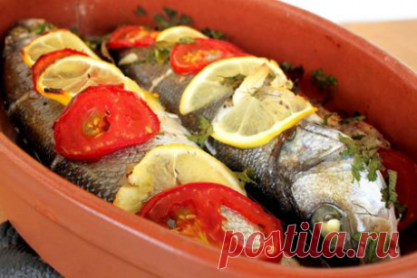 Рыба в духовке. Рецепты рыбы запеченной в духовке. Как правильно приготовить рыбу запеченную в духовке. Как приготовить дома рыбу в духовке вкуснее, чем в ресторане - советы от кулинаров.