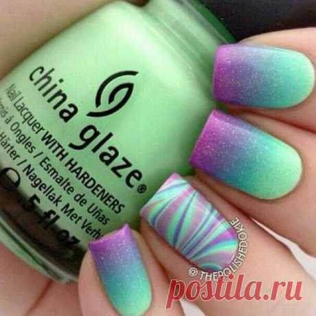32 Ombre nail art style