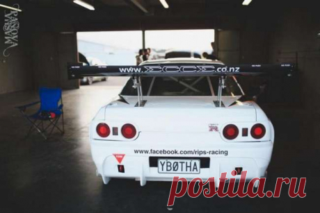 Слёт владельцев Nissan GT-R в Новой Зеландии (20 фото) . Тут забавно !!!