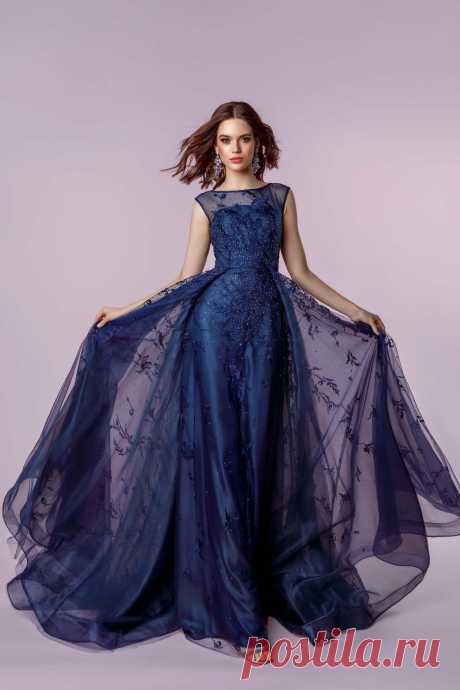 Embrace the Latest Fashion-Forward Evening Dress Trends of 2024