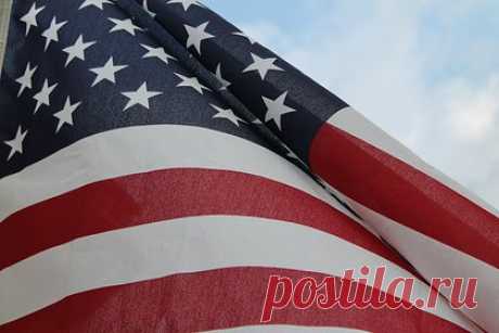 США заблокировали резолюцию Совбеза ООН по сектору Газа. США заблокировали проект резолюции Объединенных Арабских Эмиратов (ОАЭ) в Совете Безопасности ООН по сектору Газа. За принятие документа проголосовали 13 членов Совбеза, однако Соединенные Штаты наложили вето на проект. От голосования воздержалась Великобритания. Соавторами резолюции выступили 97 стран — членов ООН.