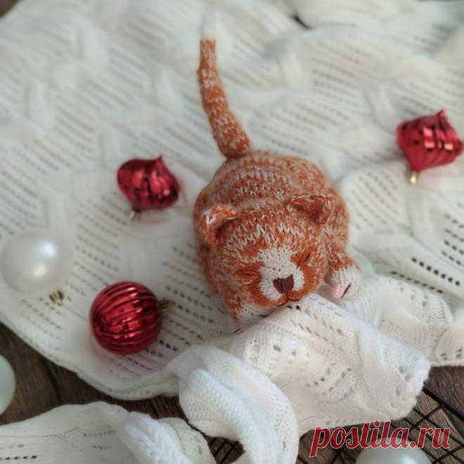 PDF КОТЕНОК спицами. Sleeping kitten knitting pattern; Аmigurumi toy patterns. Амигуруми схемы и описания на русском. Вязаные игрушки и поделки своими руками. Игрушки спицами. Котик спицами. котята спицами. Toy knitting patterns. Как связать котенка спицами, когда ты только начинаешь вязать.