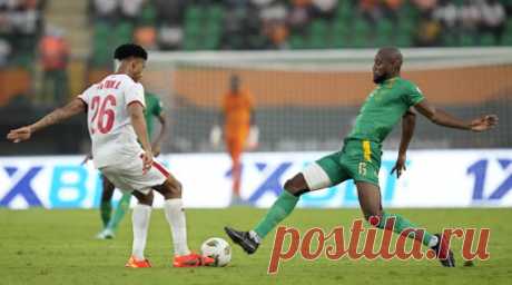 Кабо-Верде обыграла Мавританию и пробилась в четвертьфинал Кубка Африки. Сборная Кабо-Верде нанесла поражение команде Мавритании в 1/8 финала Кубка африканских наций по футболу — 2023 в Кот-д'Ивуаре. Читать далее