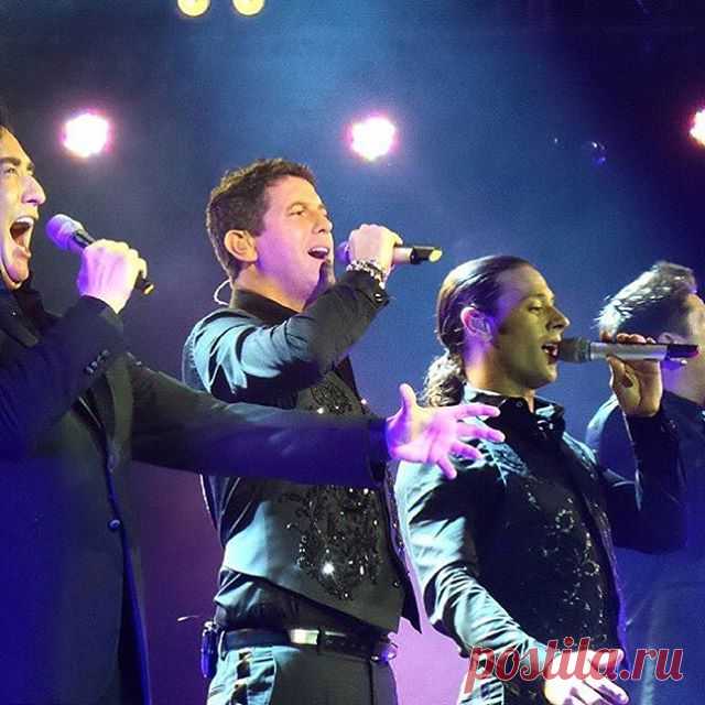 Flashing back to South America on the #IlDivoAmorPasion world tour.  Leave us a caption for this photo in the comments section! #IlDivo                    📸 @givogel