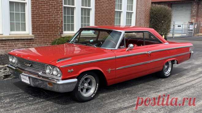 1963 Ford Galaxie 500 / T15 / Indy 2019 / Аукционы Mecum 1963 Ford Galaxie 500 представлен как Лот T15 в Индианаполисе, в