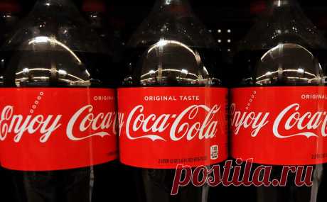 Власти США проверят цены на Coca-cola и Pepsi на предмет сговора. Американский регулятор проверит, соответствует ли ценовая политика двух производителей напитков антимонопольному закону Робинсона-Патмана. В последний раз он применялся в 1988 году