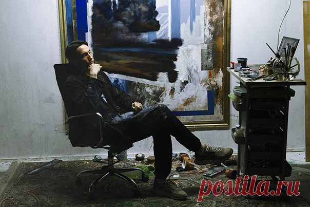 Художник Antonio Lebedef в своей мастерской за работой. 
#lebedef #lebedefart